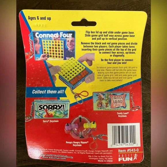 Vintage Hasbro 2000 Connect Four Game Keychain Basic Fun - Picture 2 of 2